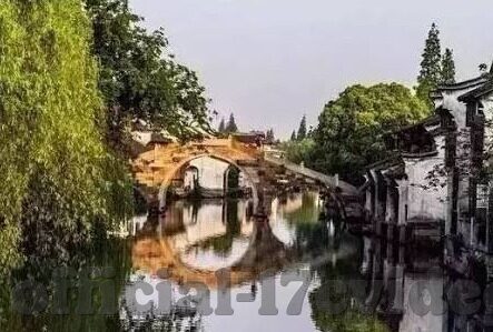小明看看成人免费视频-探索网络世界的边界,小明与成人视频的偶然邂逅